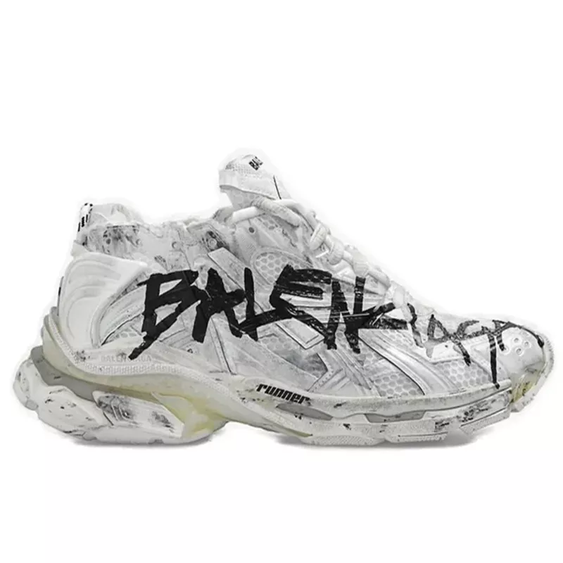 BB RUNNERS - WHITE W/ BLACK GRAFFITI