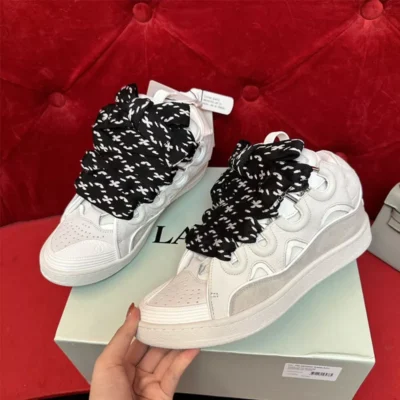 L*NVINS - WHITE/ BLACK LACES