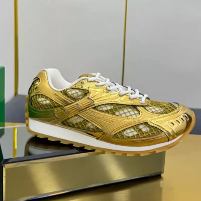 B*TTEGA V*ENETA- GOLD