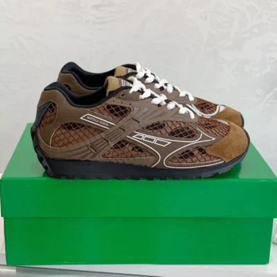 B*TTEGA V*ENETA- SUEDE DARK BROWN