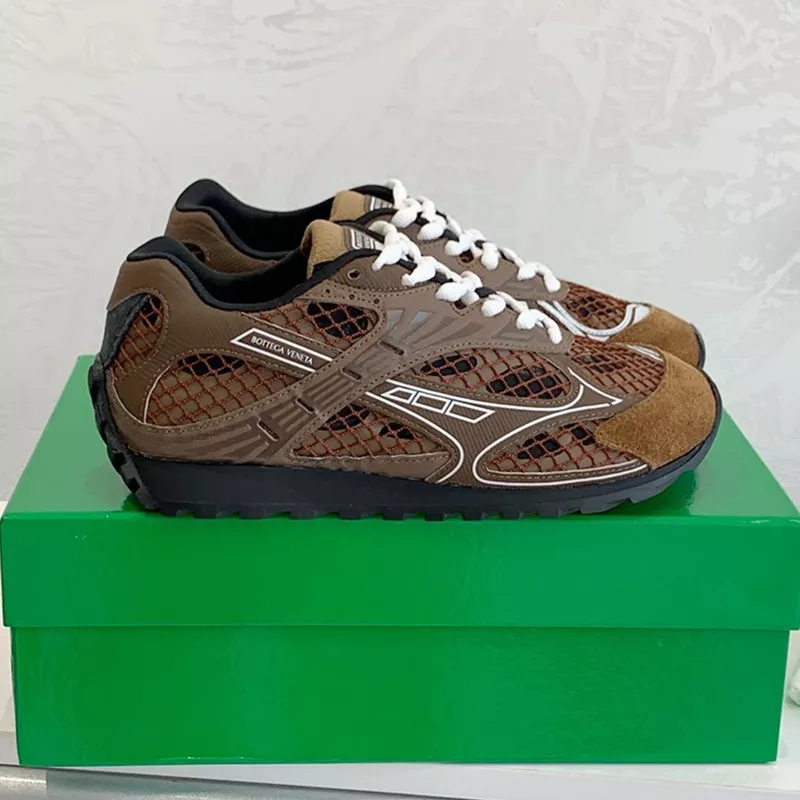 B*TTEGA V*ENETA- SUEDE DARK BROWN