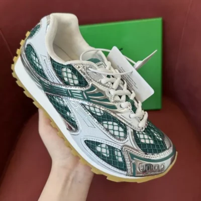 B*TTEGA V*ENETA- SILVER & GREEN