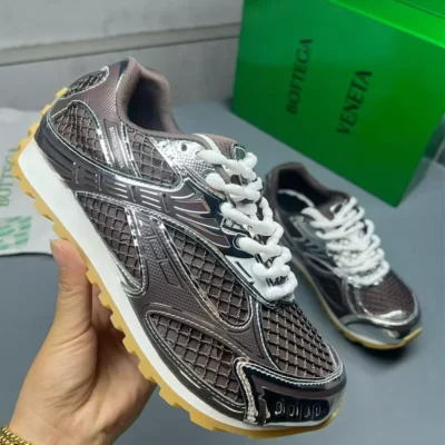 B*TTEGA V*ENETA- BROWN