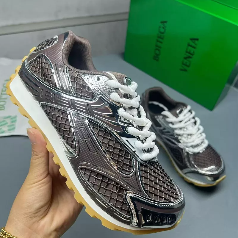 B*TTEGA V*ENETA- BROWN