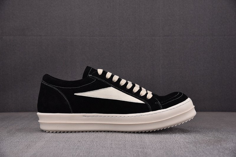 RO - SUEDE BLACK VANS - Image 3