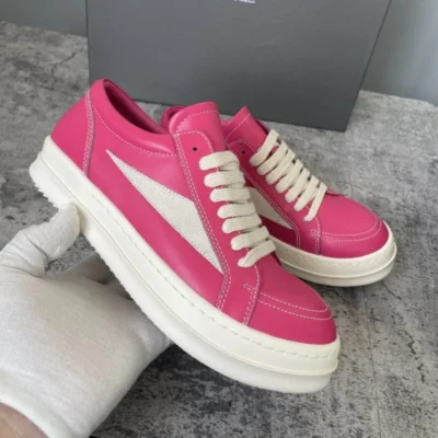 RO - PINK VANS